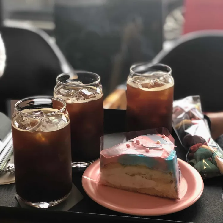 라운드인 대표 사진