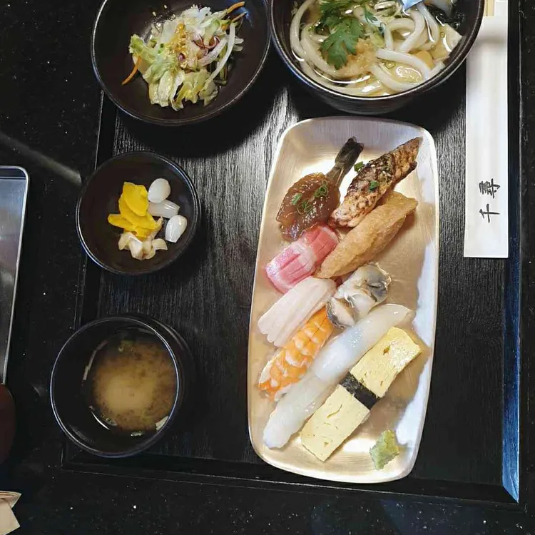 치히로 대표 사진