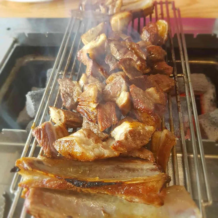 연변 대박난 양꼬치 - AI 딩코의 맛집 공략