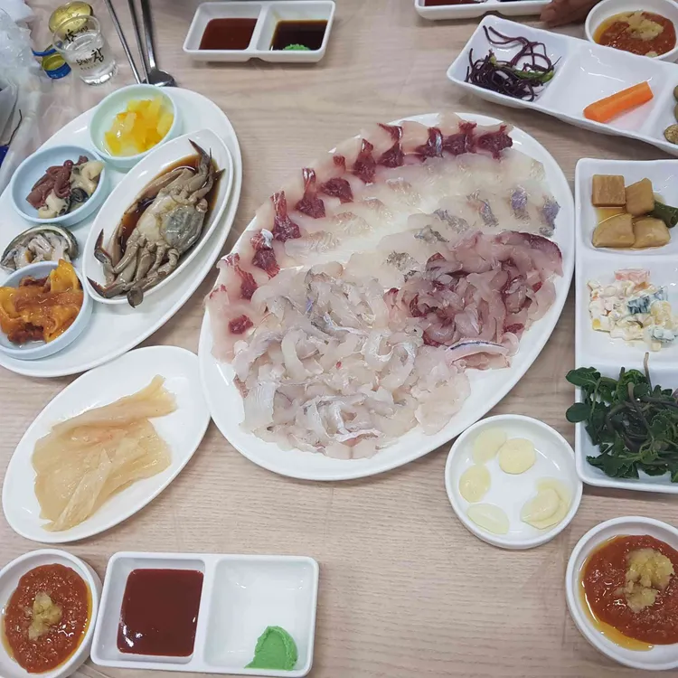 9번선애횟집 대표 사진