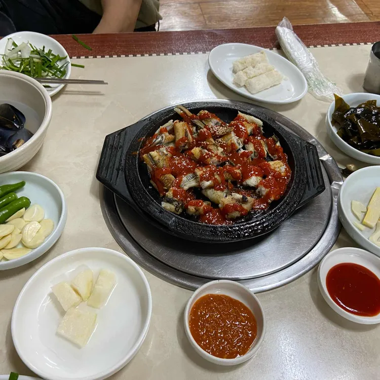 해바리숯불장어구이 - 남해 장어구이, 장어 맛집 | 다이닝코드, 빅데이터 맛집검색
