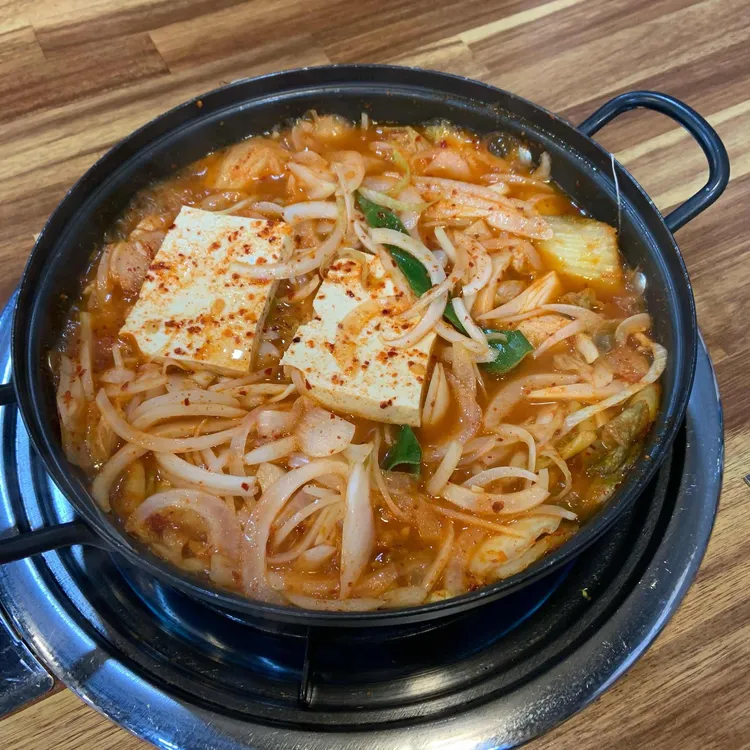 통돼지두루치기 대표 사진