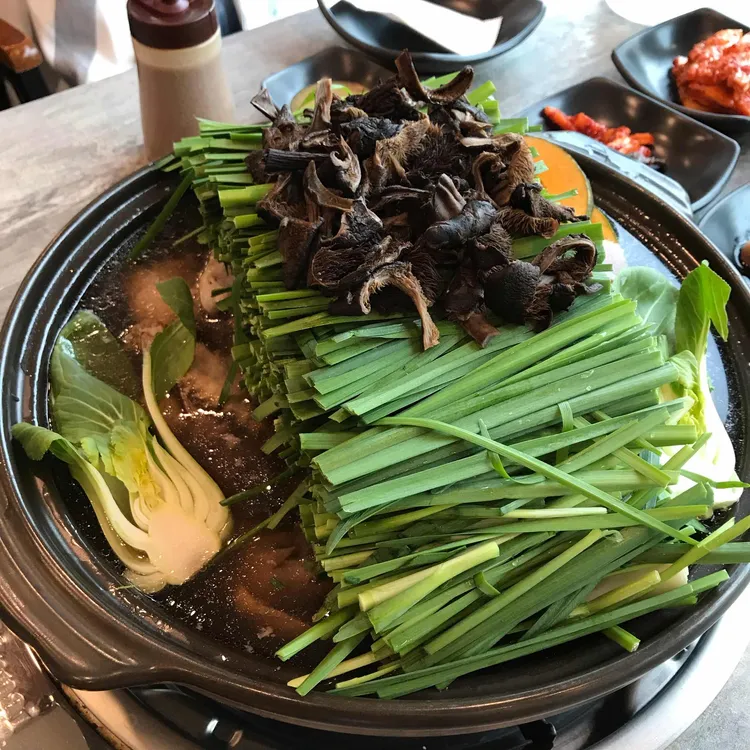 나능이버섯백숙 대표 사진