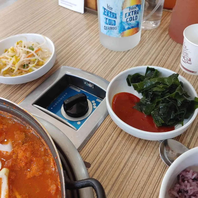 통돼지 김치찌개 대표 사진