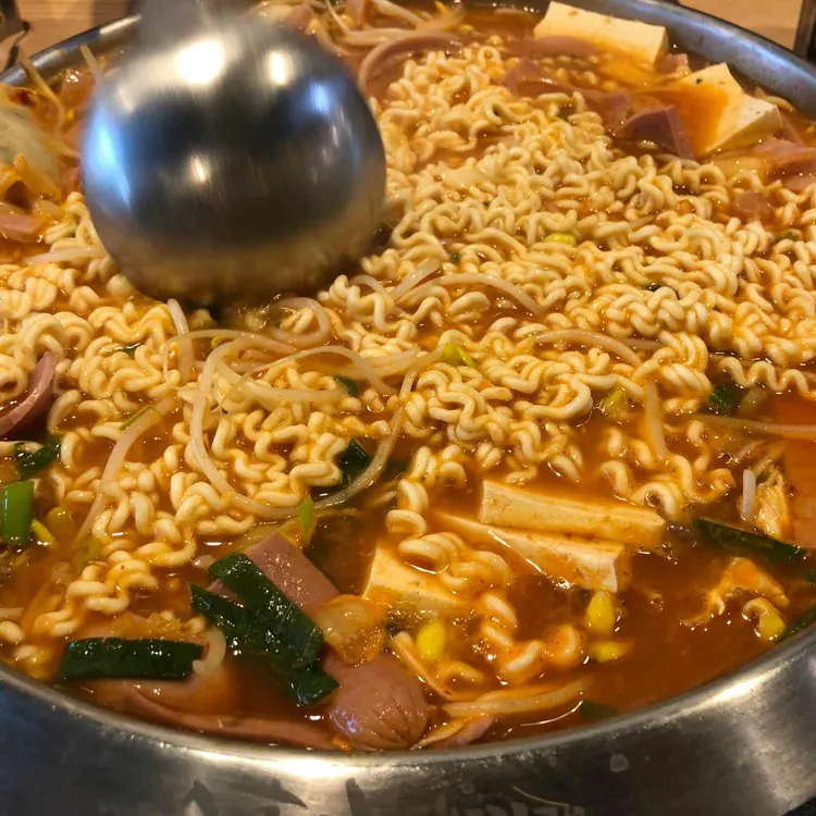쉐프의부대찌개 대표 사진