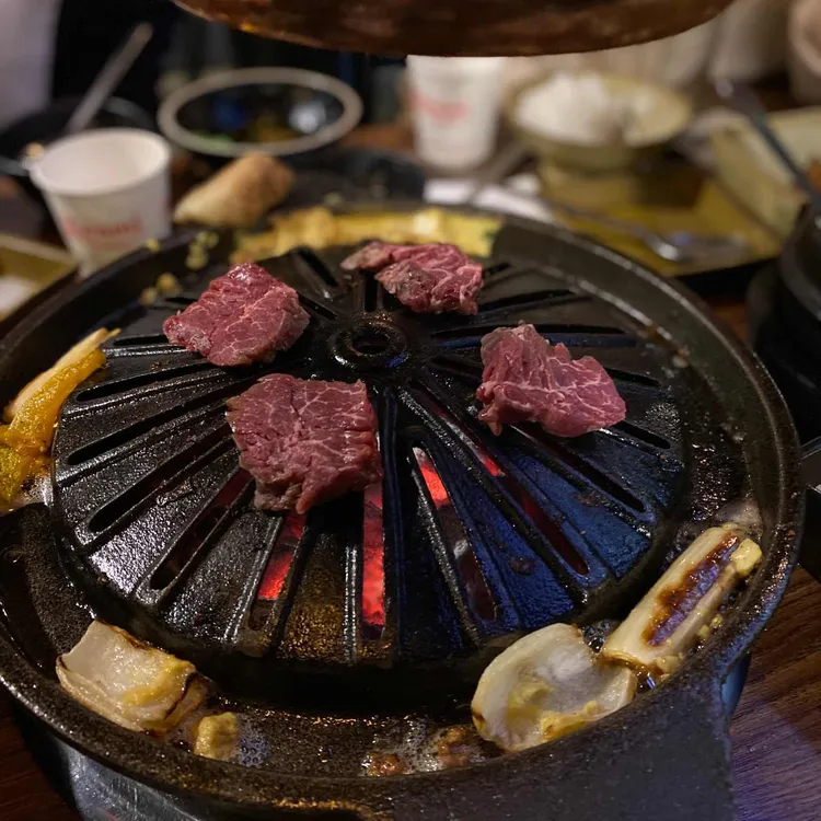 압구정고깃집 대표 사진