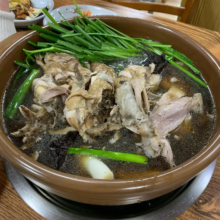 산천능이한방백숙 대표 사진