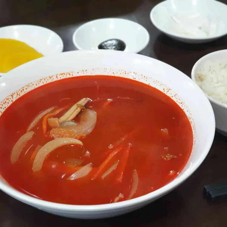장타이펑 대표 사진