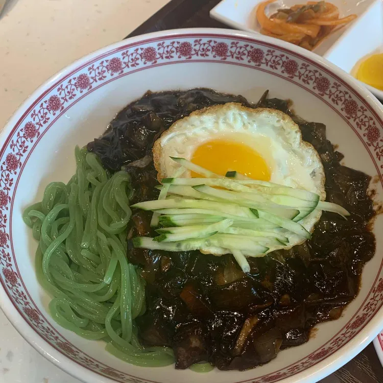 에이치 키친 대표 사진