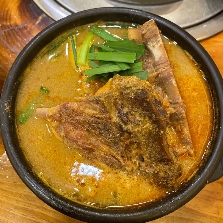 이조감자탕 대표 사진