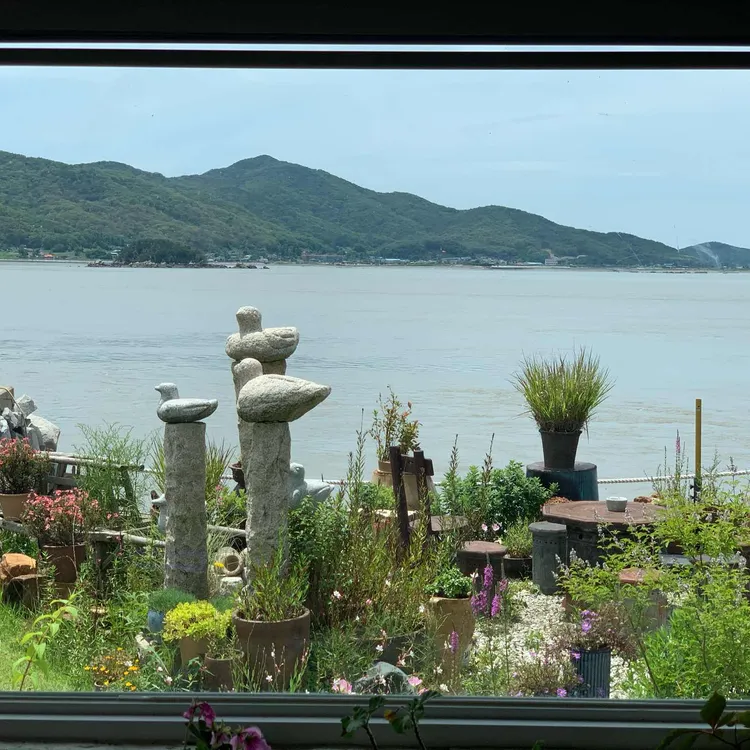 카페 섬 대표 사진