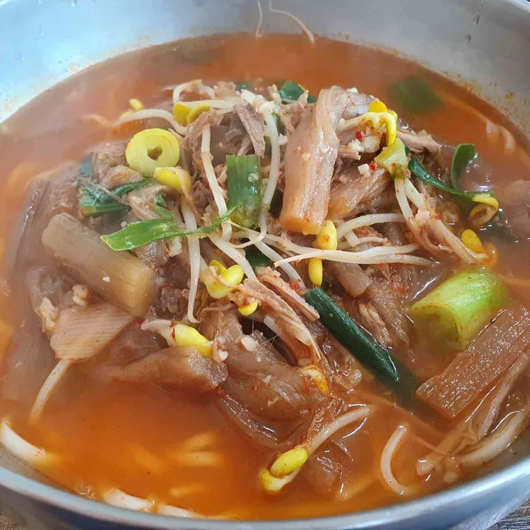 홍굴칼국수 대표 사진