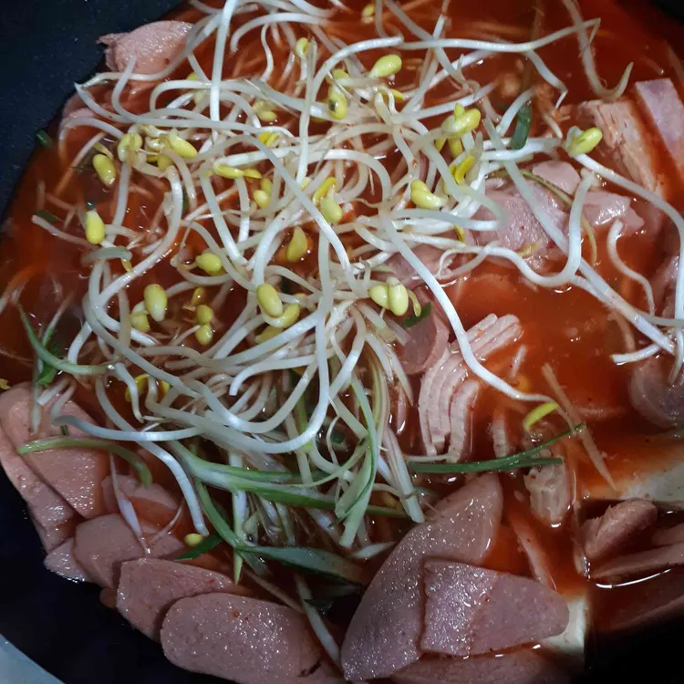 오빠 부대찌개 대표 사진