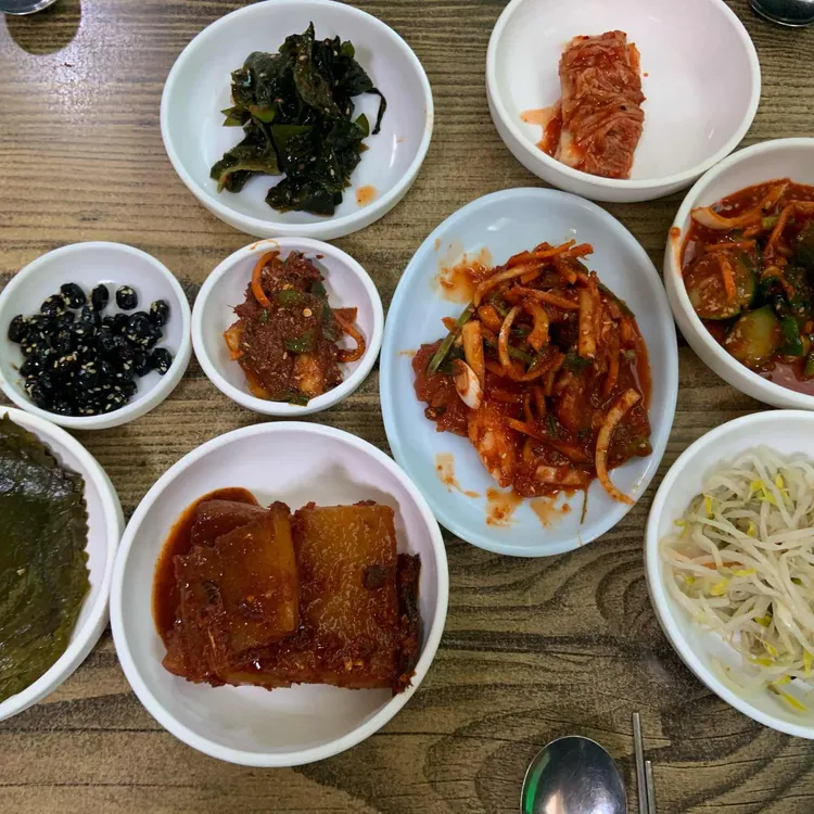 궁전섬마을횟집 대표 사진
