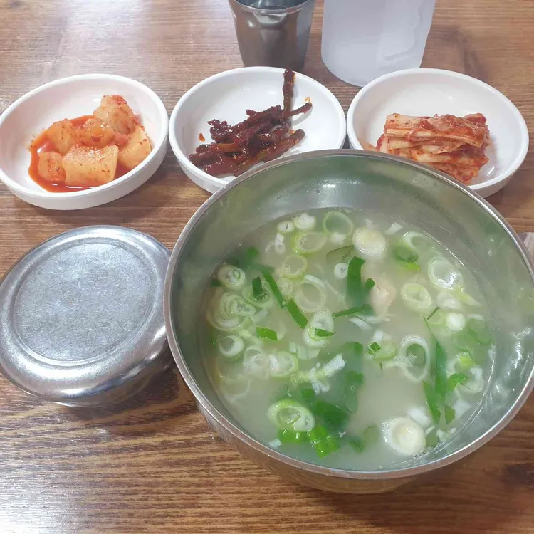 윤가네닭곰탕 대표 사진
