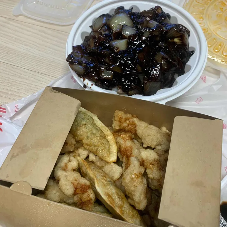 미스터블랙차이나 대표 사진