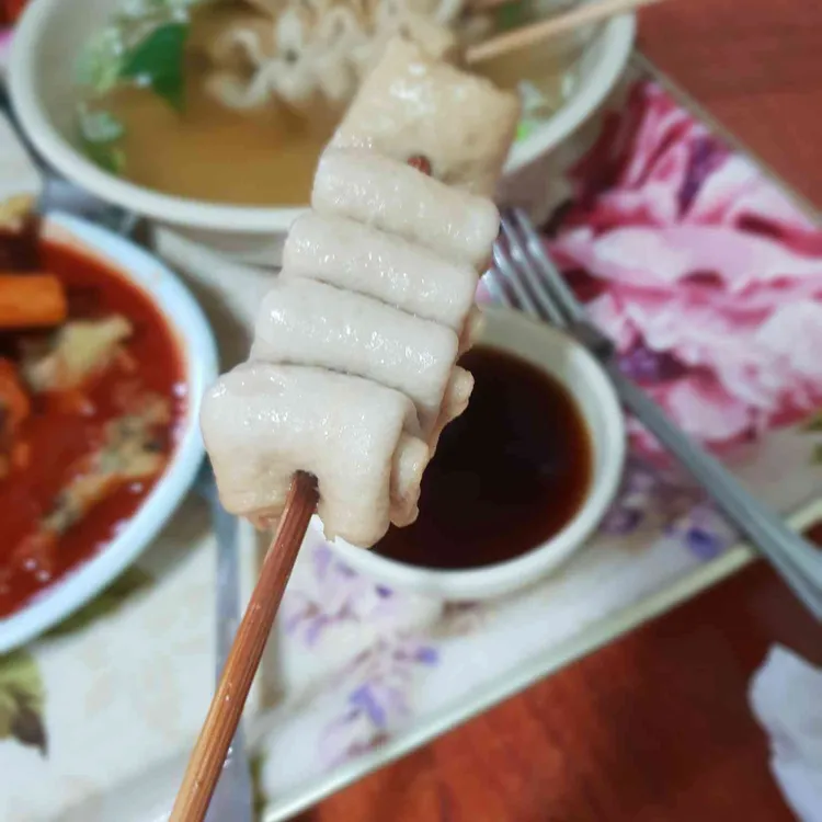 유토피아 대표 사진