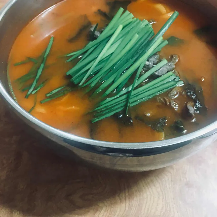 신촌얼큰이칼국수 대표 사진
