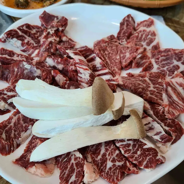 예산한우정육식당 대표 사진