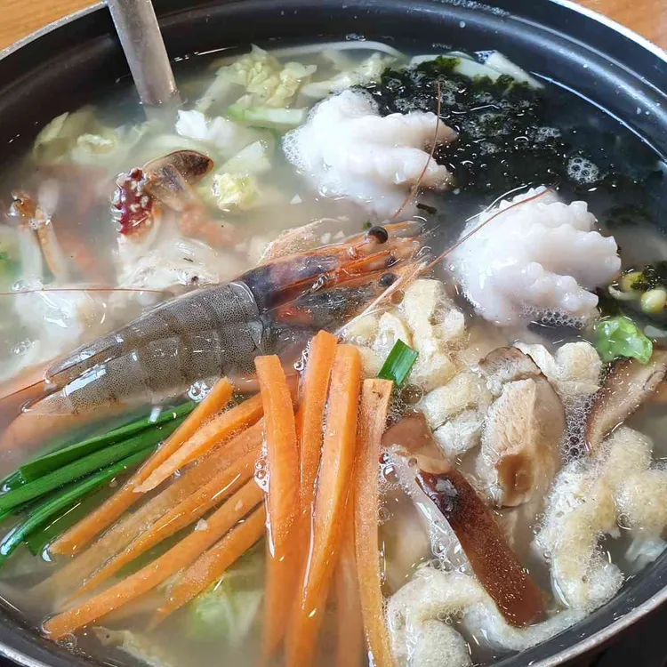가성비 최고 밀터칼국수 - AI 딩코의 맛집 공략