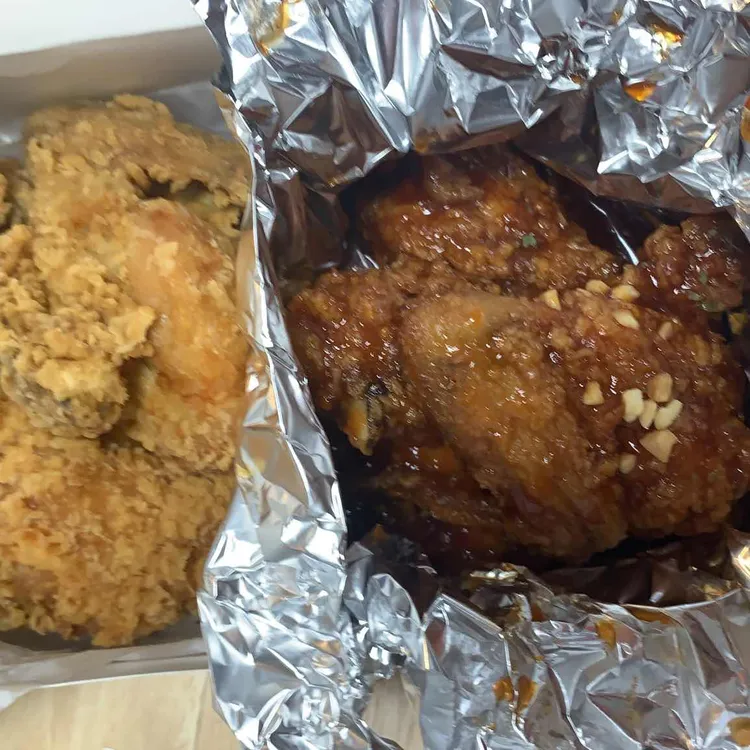 썬더치킨 대표 사진