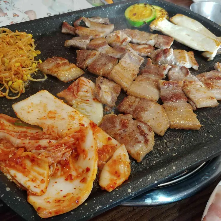 도끼네 대표 사진