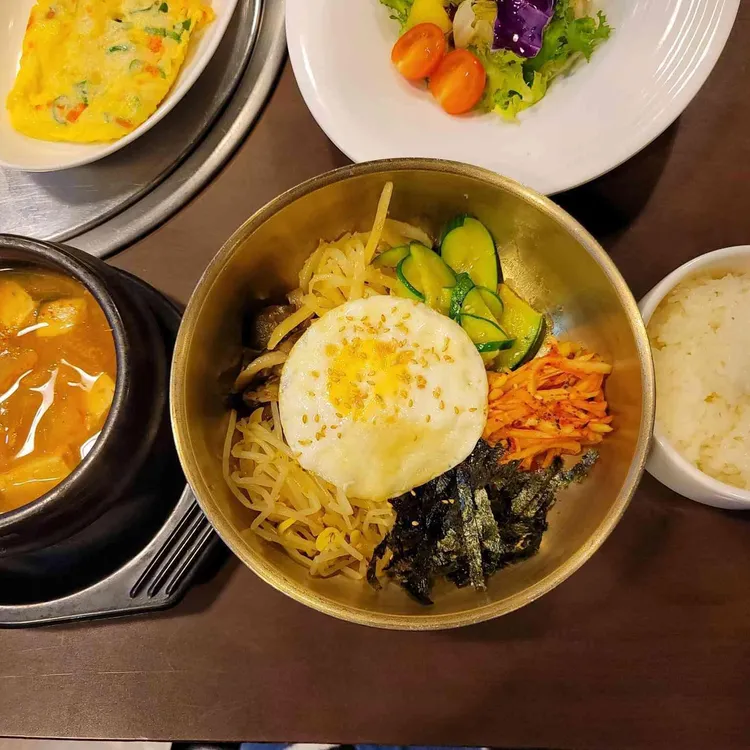 오막집 대표 사진