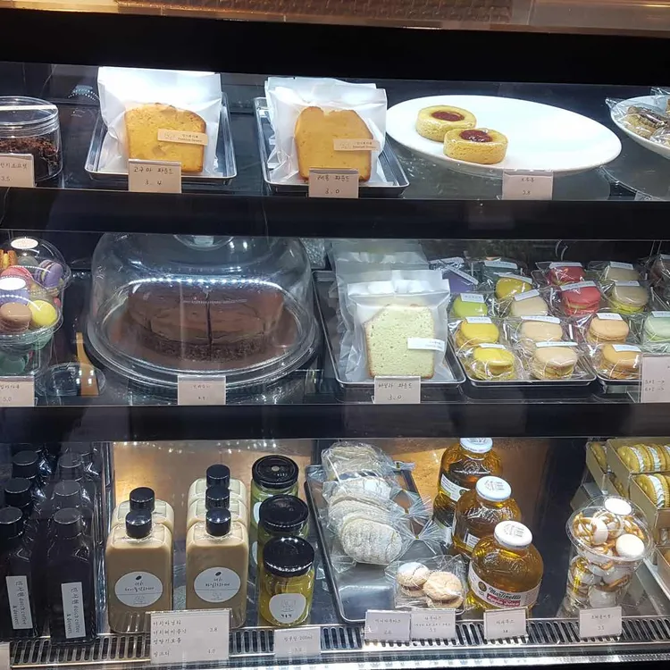 민서현 카페 대표 사진