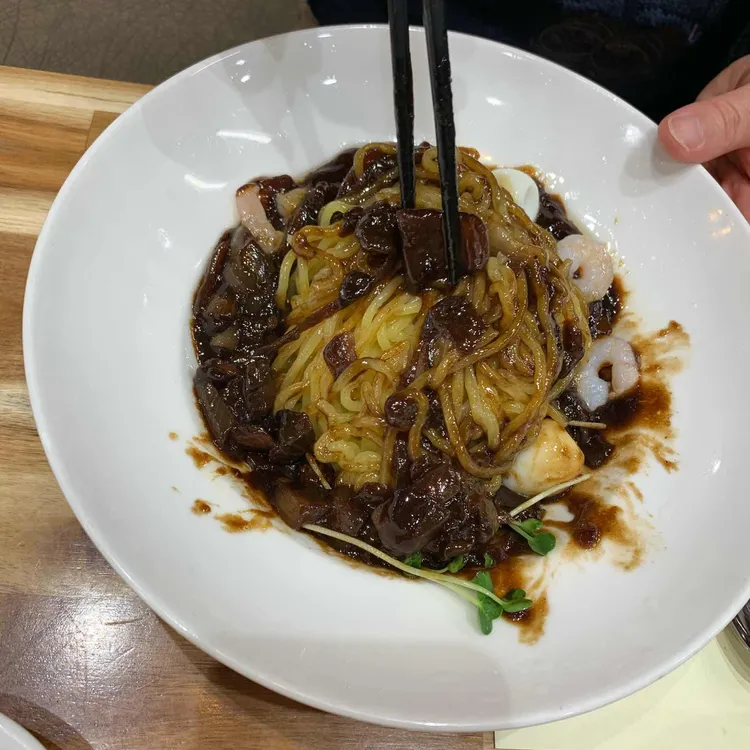 웨스턴 차이나 대표 사진