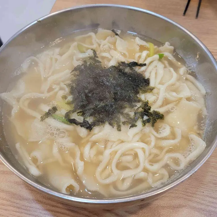 칼국수앤보리밥 대표 사진