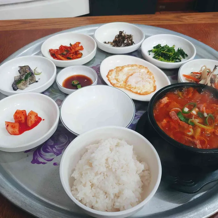 박가네쉰김치전골 - 창원중앙동 김치찌개, 김치전골 맛집 | 다이닝코드, 빅데이터 맛집검색