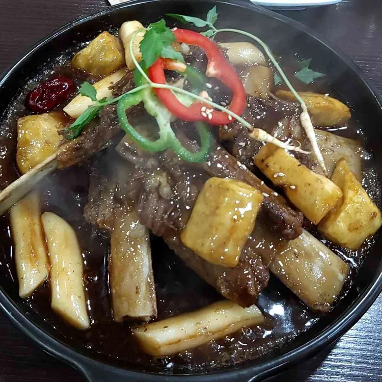 항아리갈비탕 대표 사진