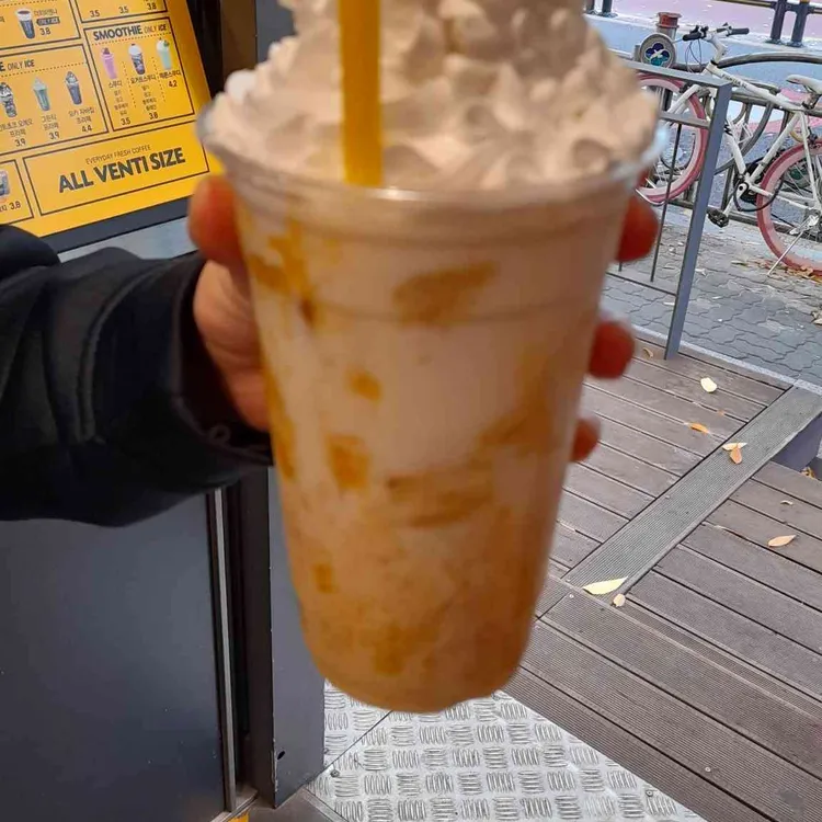 컴포즈커피 대표 사진