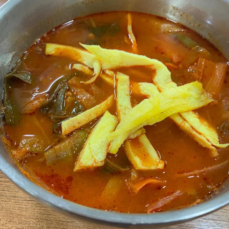 동경전통육개장, 깊이 묻어나는 파맛의 육개장 맛집 - AI 딩코의 맛집 공략