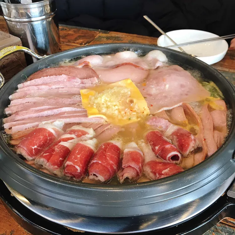빅쭌부대찌개 대표 사진