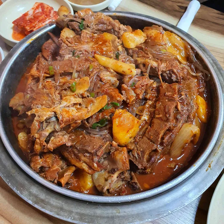 밀리네감자탕 대표 사진