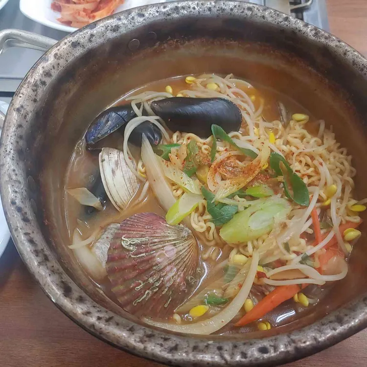 피문어와 회나라 대표 사진