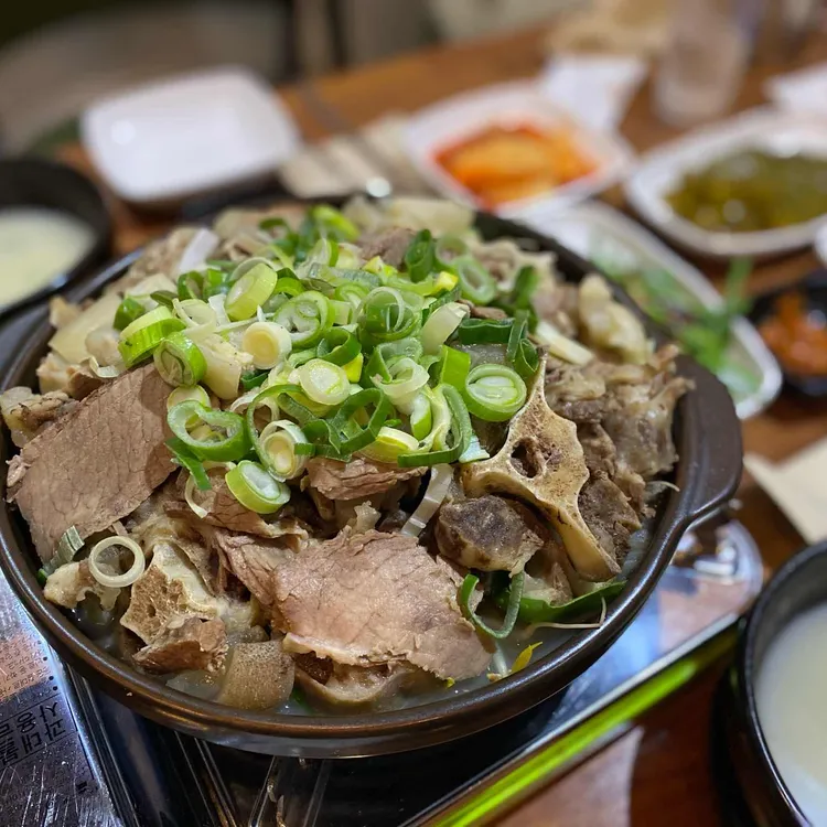 이윤자꼬리곰탕 대표 사진
