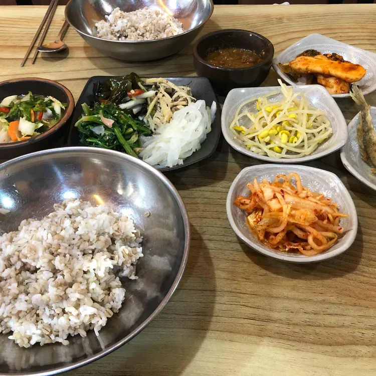 시골보리밥&돈까스 대표 사진