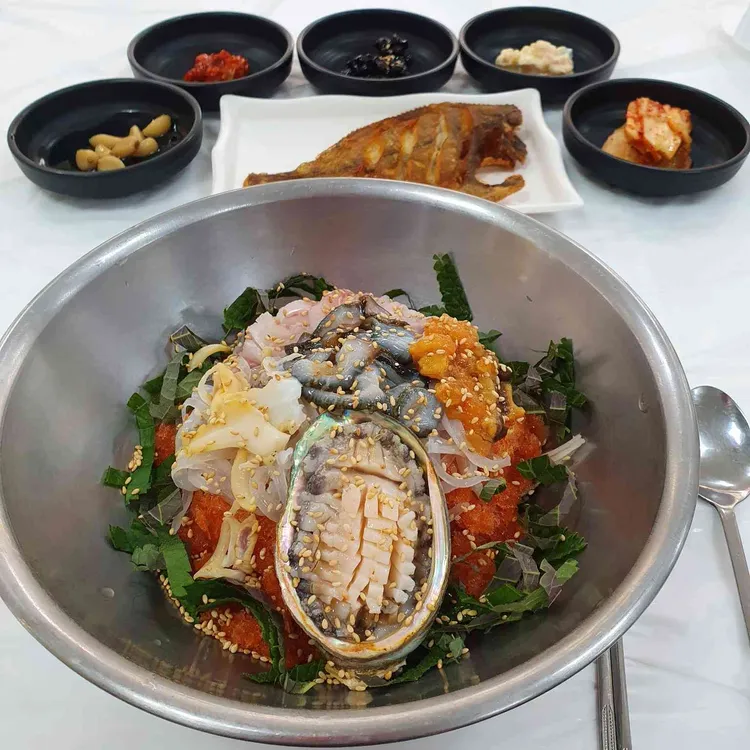 대포전복양푼물회 대표 사진