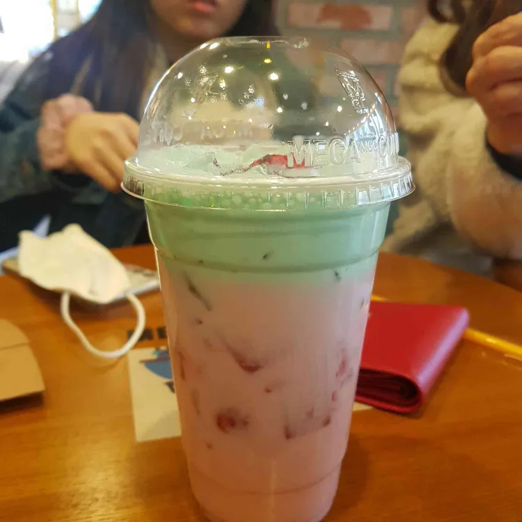 메가커피 대표 사진