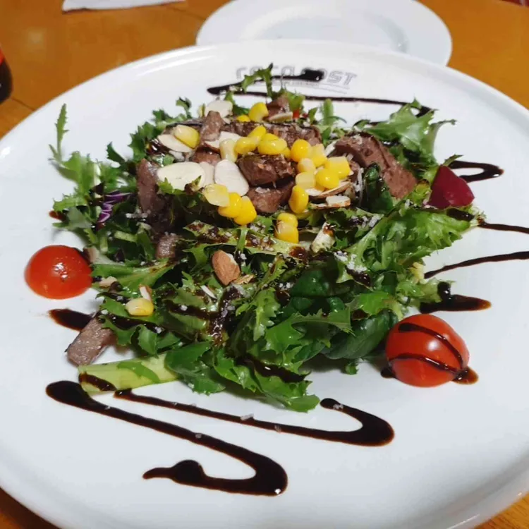 라라코스트 대표 사진