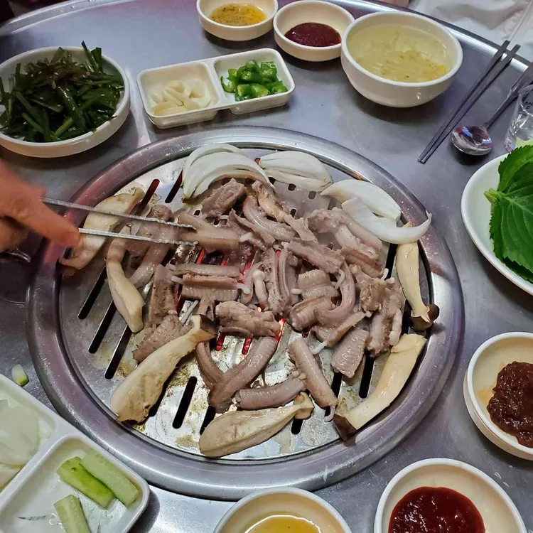 왓다숯불꼼장어구이 대표 사진