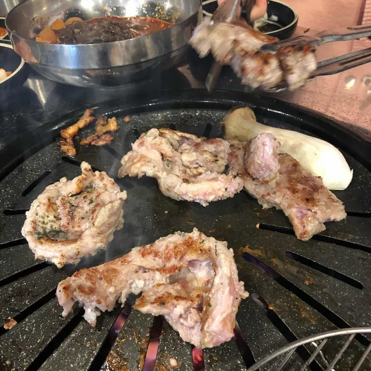 돈나맛있네 대표 사진