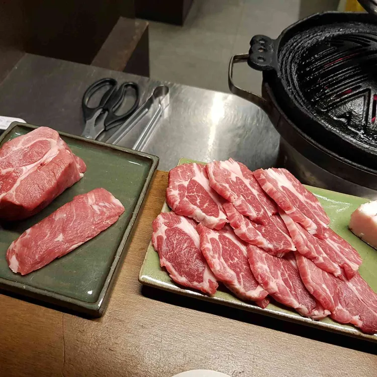 야스노야 지로 대표 사진