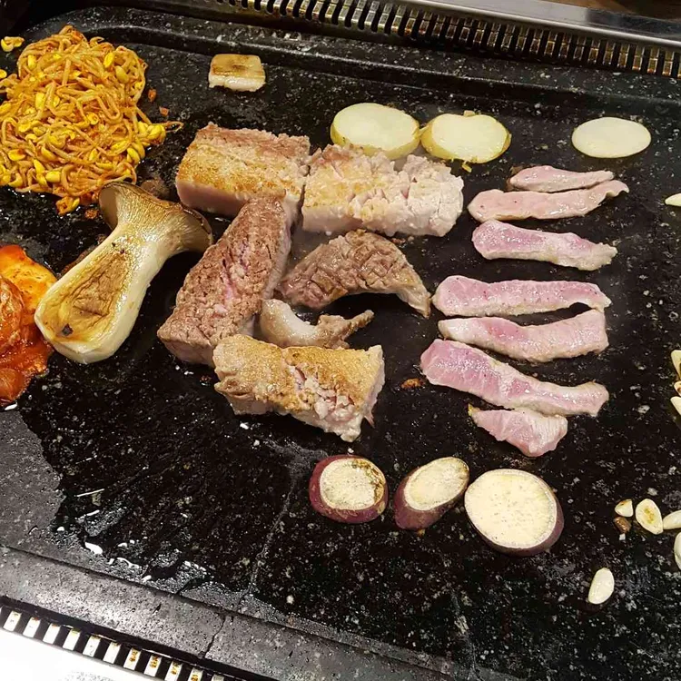 석꾼 대표 사진