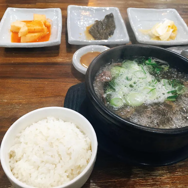 진해곰탕 대표 사진