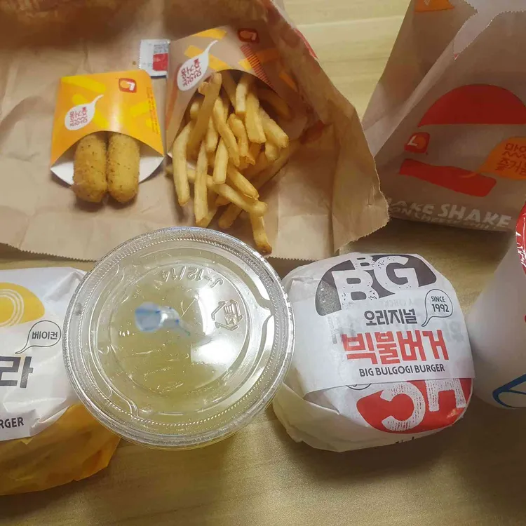 롯데리아 대표 사진