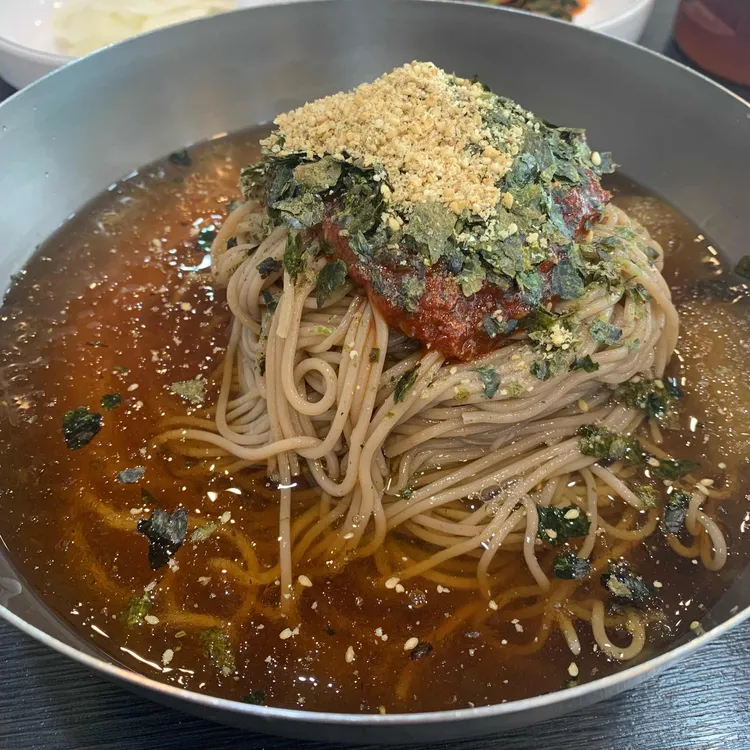 봉평 진메밀막국수보쌈 대표 사진
