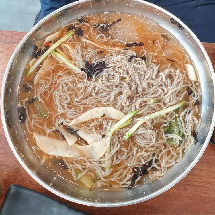 김장군막국수 대표 사진